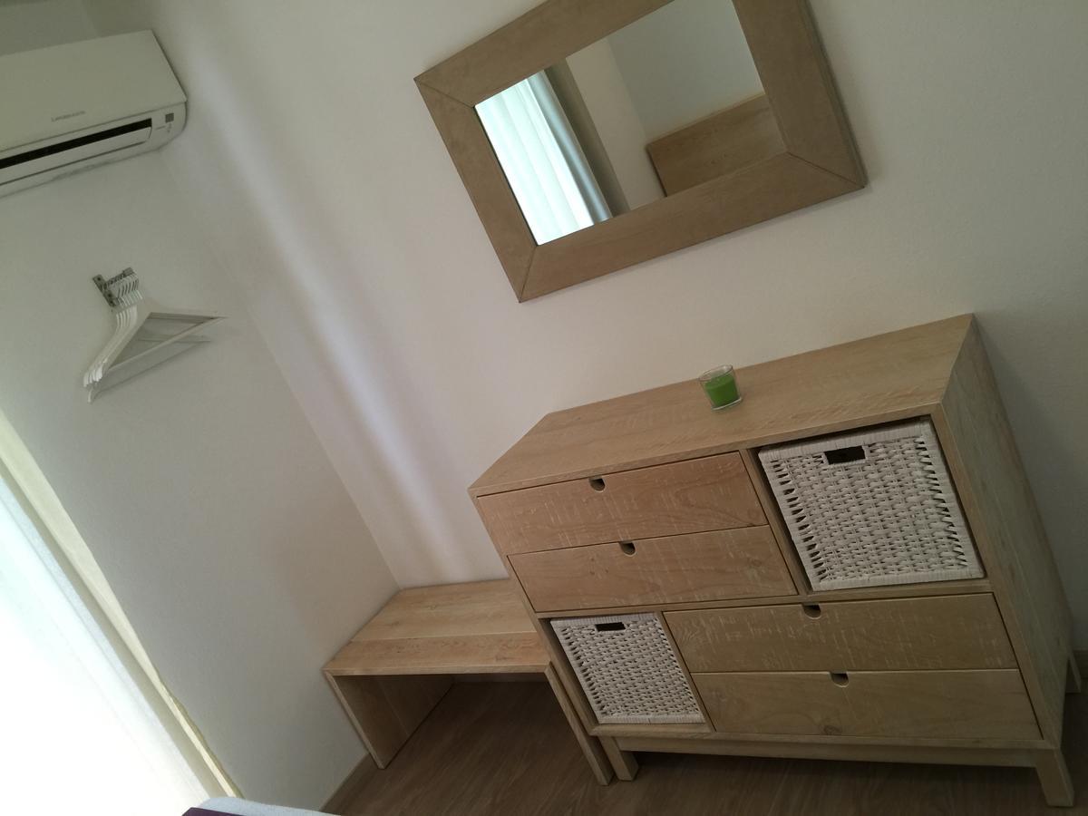 Apartamentos Delfin 埃斯卡洛 外观 照片
