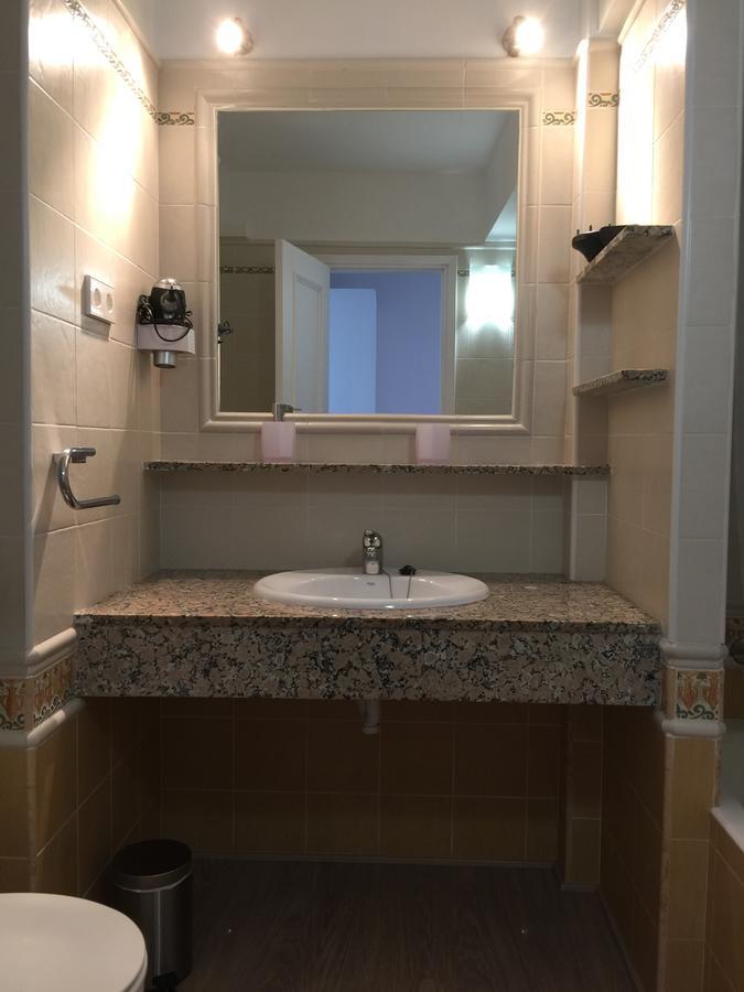 Apartamentos Delfin 埃斯卡洛 外观 照片